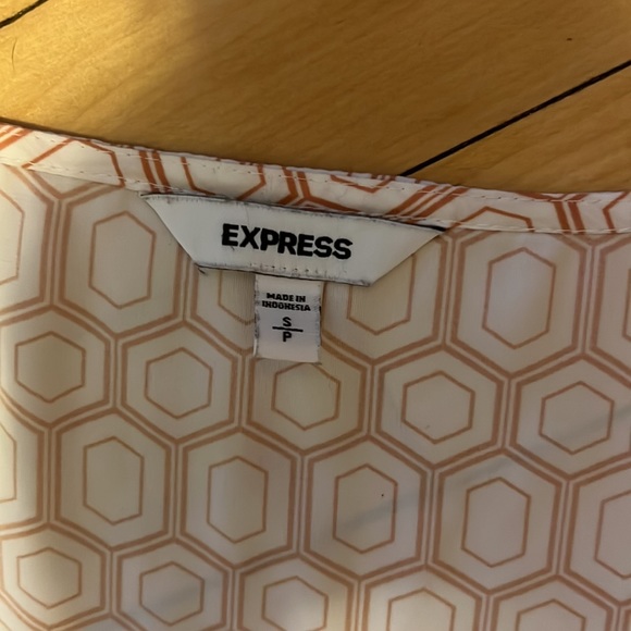 Express Shirt - Picture 3 of 4